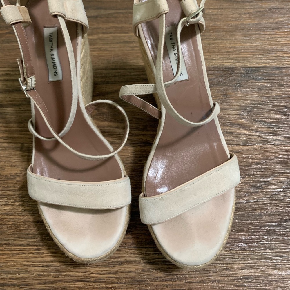 Shoes - Picture 3 of 8
